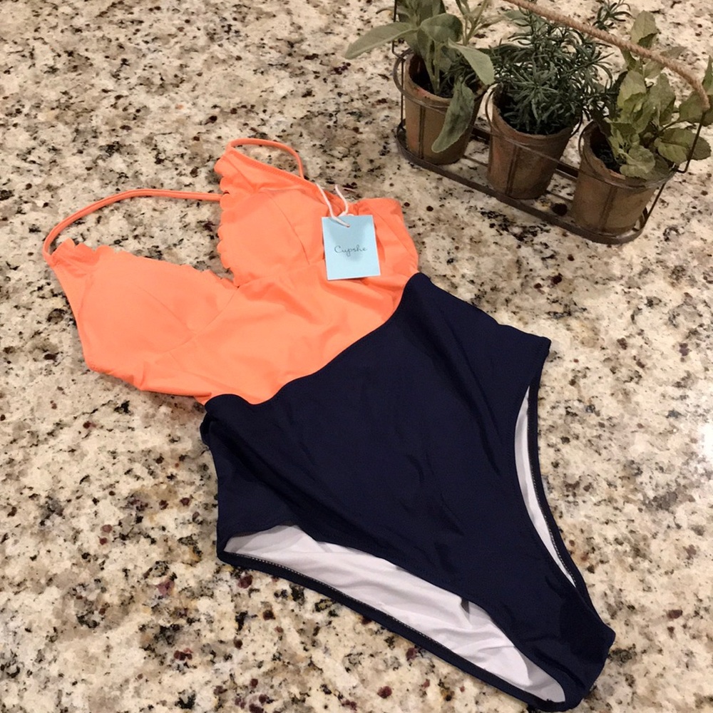 Coral & Navy Scalloped Swimsuit (M)